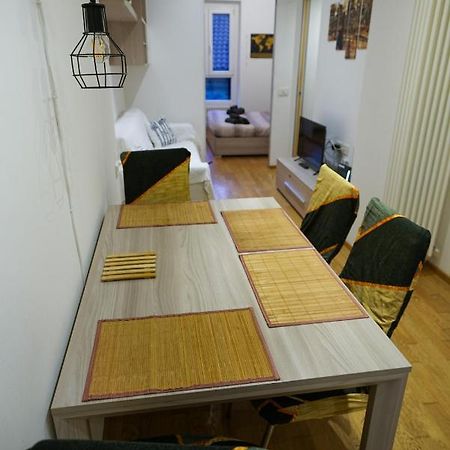 Fast Wifi E Netflix -- Centro Di Rho Vicino Stazione Appartement Buitenkant foto
