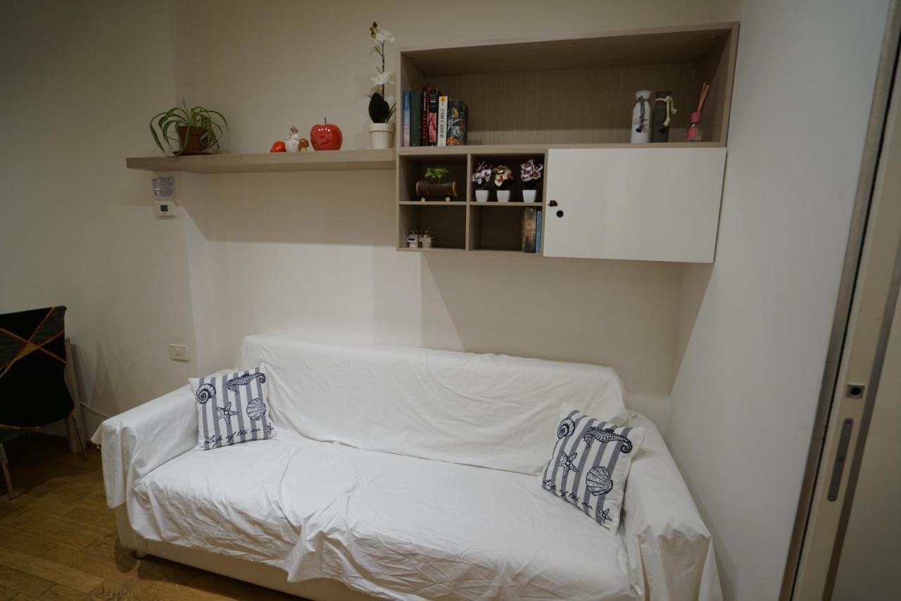 Fast Wifi E Netflix -- Centro Di Rho Vicino Stazione Appartement Buitenkant foto
